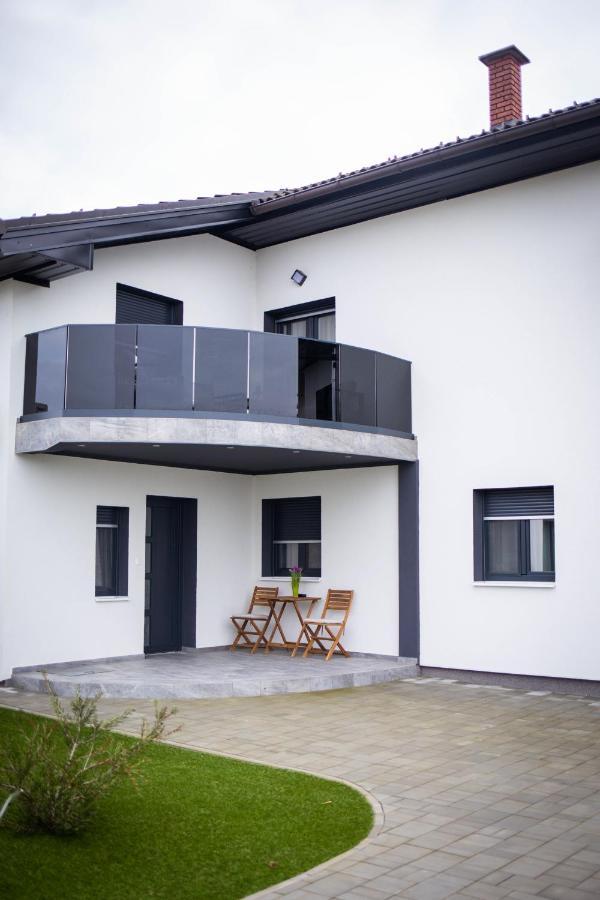 Villa Spa Heaven Novska Extérieur photo